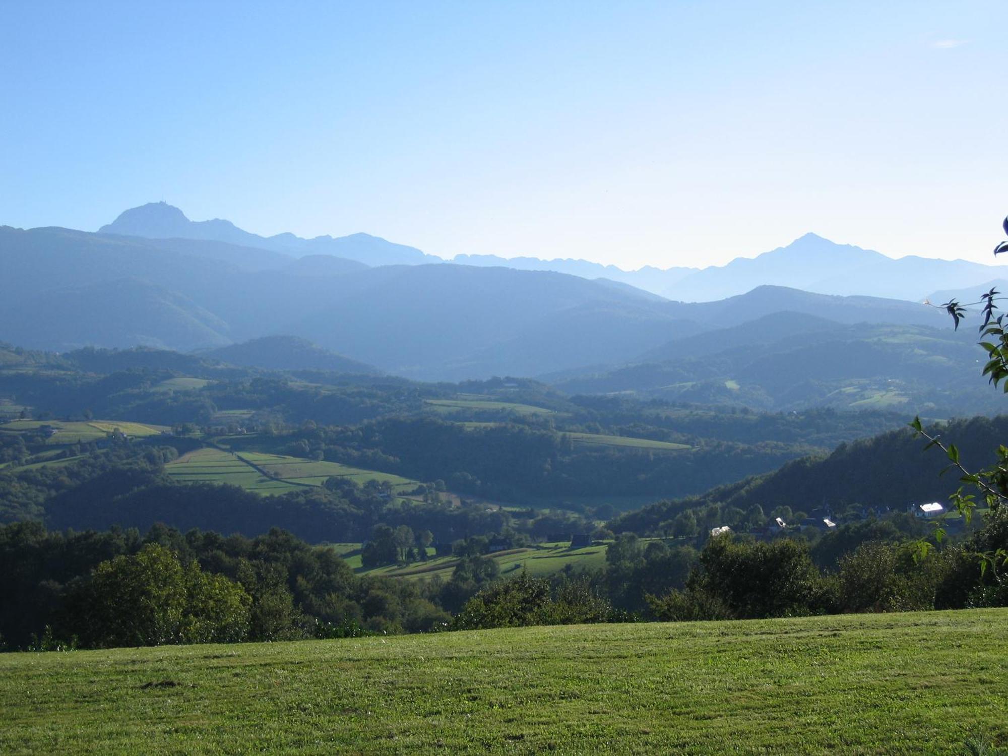 Le Gite Du Poire Molere Exteriör bild