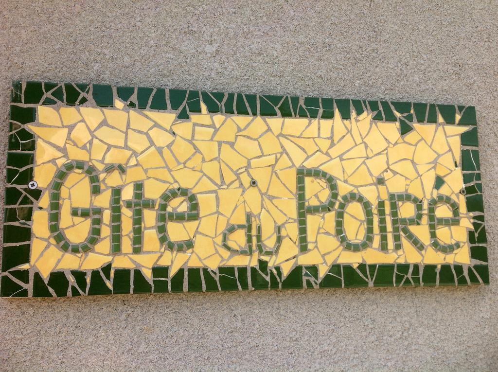 Le Gite Du Poire Molere Exteriör bild